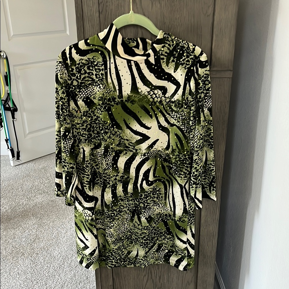 Susan Graver Green and Black Patterned Tunic